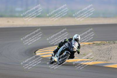 media/Sep-24-2022-CVMA (Sat) [[a45f954247]]/Race 15 500 Supersport-350 Supersport/